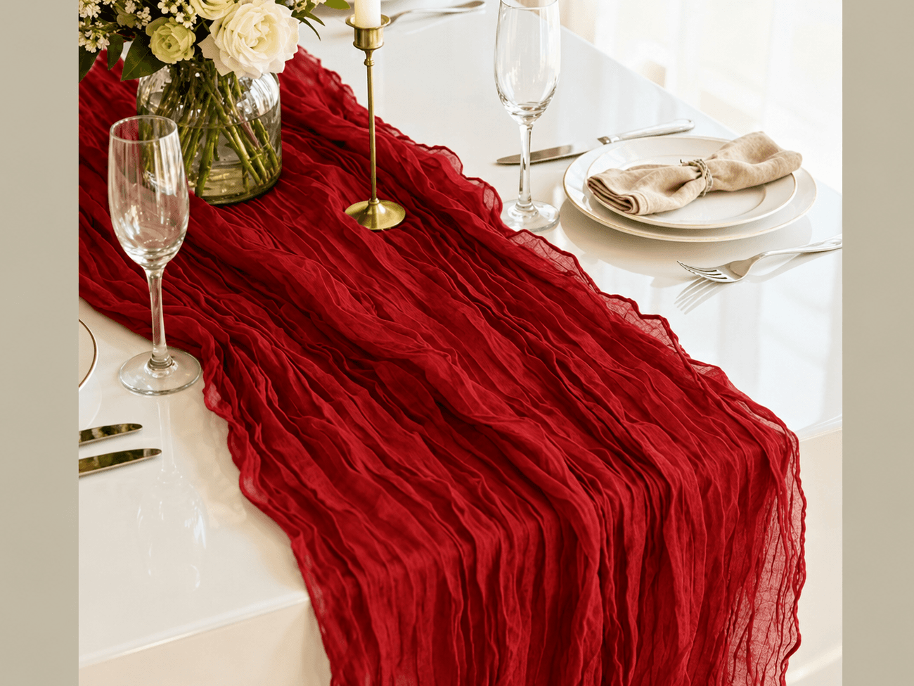 Chemin de table rouge